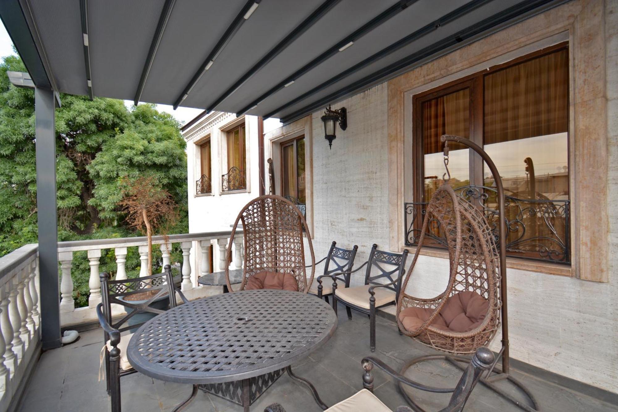 Hotel Partiez Erivan Exterior foto