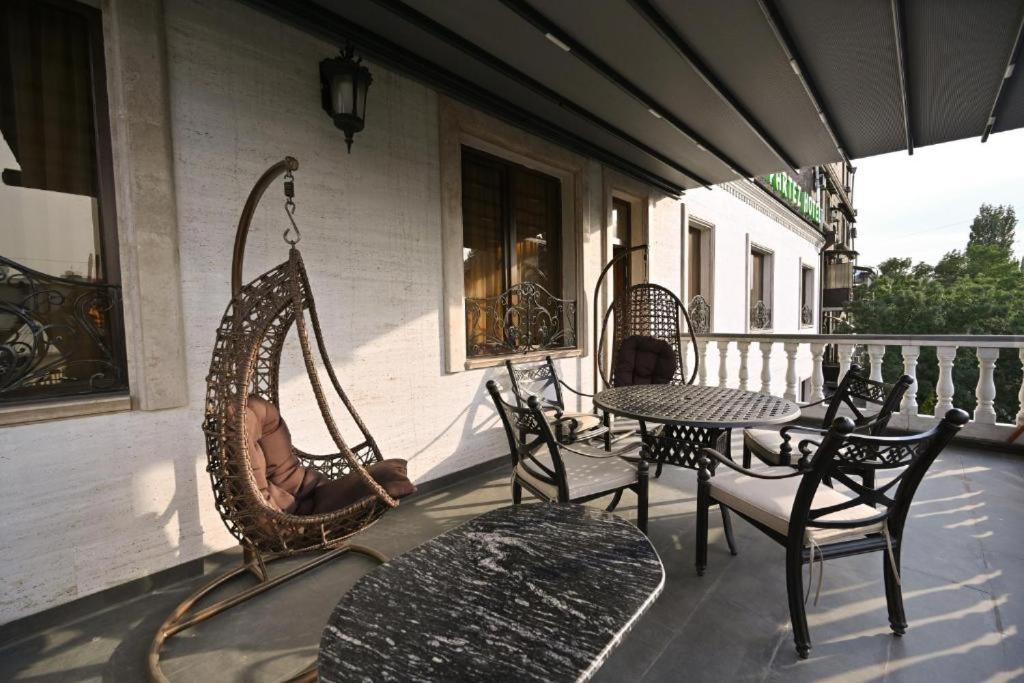 Hotel Partiez Erivan Exterior foto